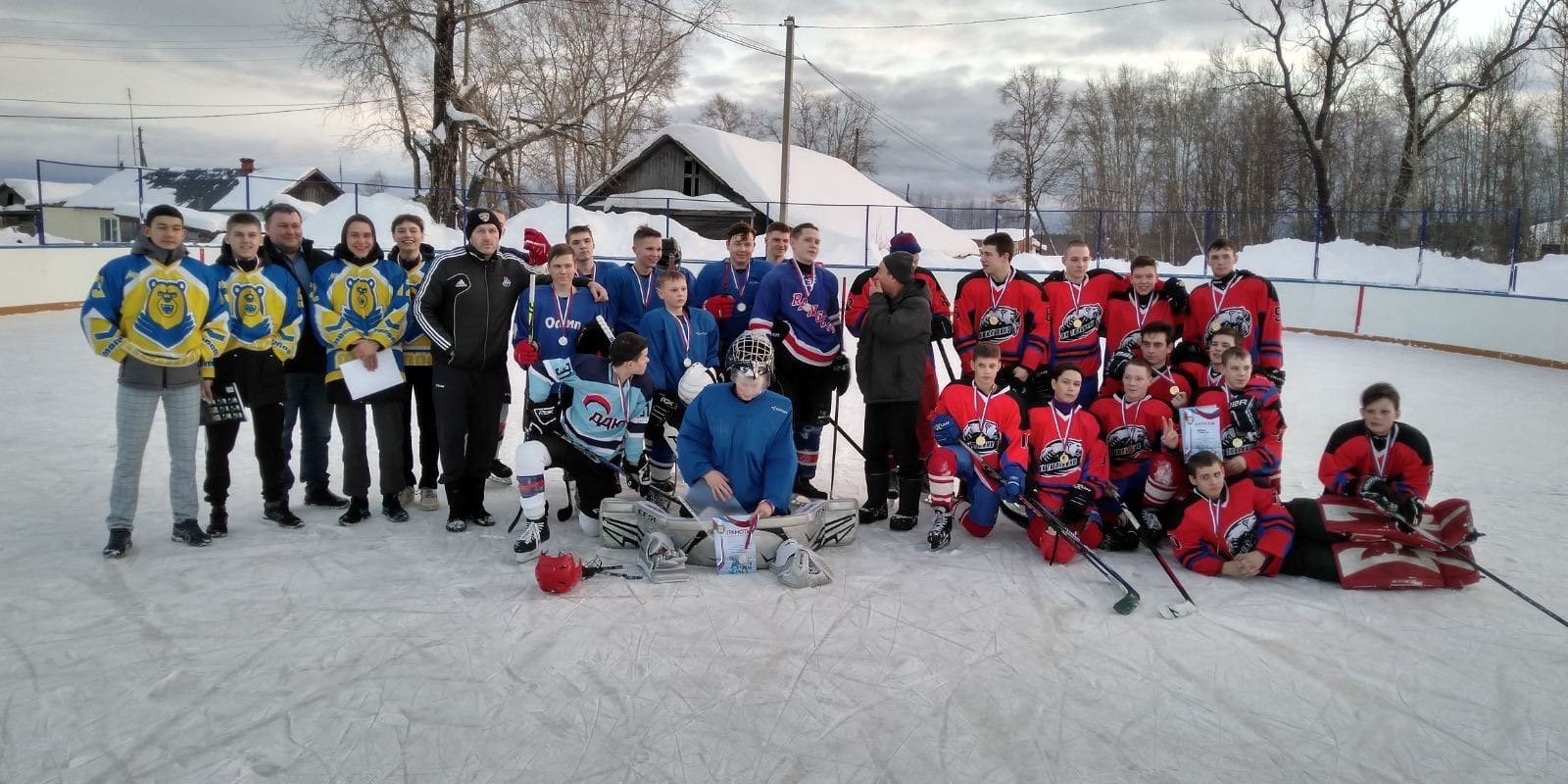 3 марта 2021 г. на хоккейном корте п. Тюлькино состоялся заключительный матч в рамках Открытого первенства СГО по хоккею среди поселковых команд